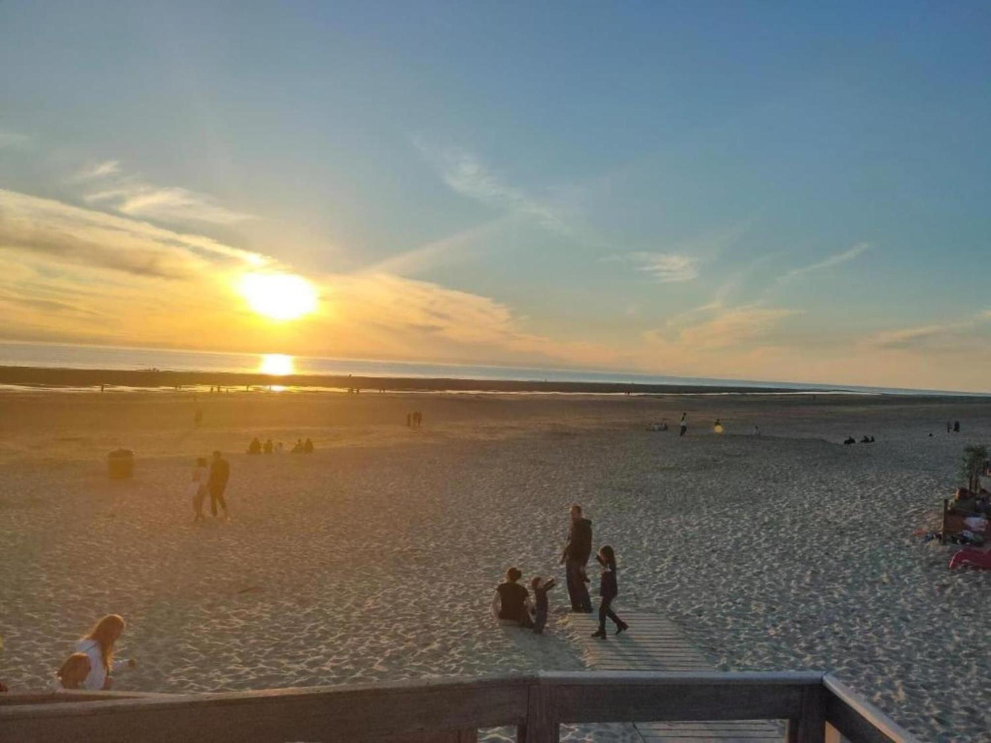 Chic Chalet In Quend Plage Les Pins With Barbecue Eksteriør bilde